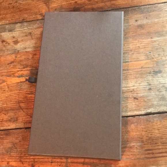 Louis Vuitton boxes and dust bags - Picture 8 of 10